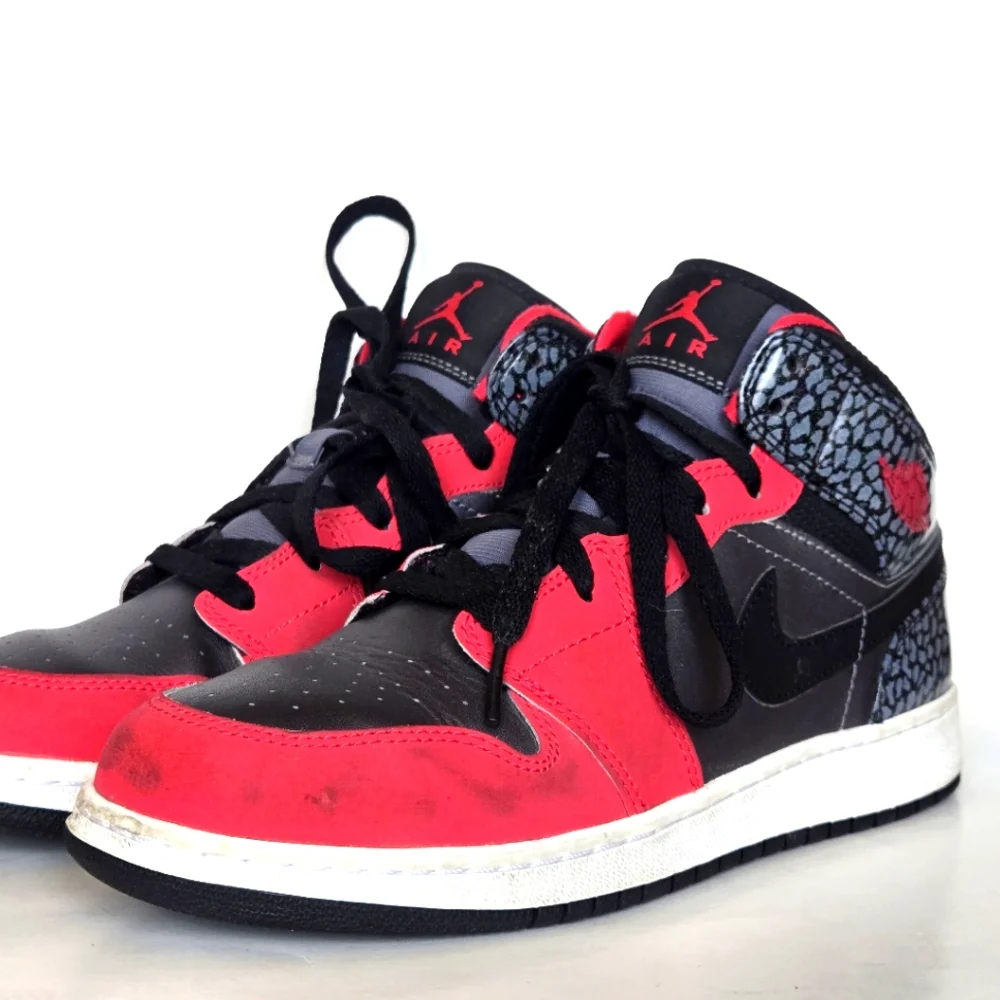 Nike Jordan 1 Mid Dark Gray Legion Red 6.5Y